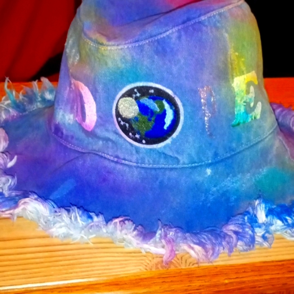 Custom jeans tie dye bucket